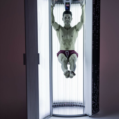 Вертикальный солярий-коллагенарий Fire Sun Space