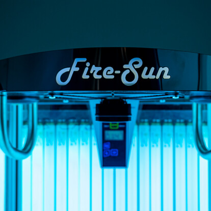 Вертикальный солярий-коллагенарий Fire Sun Space